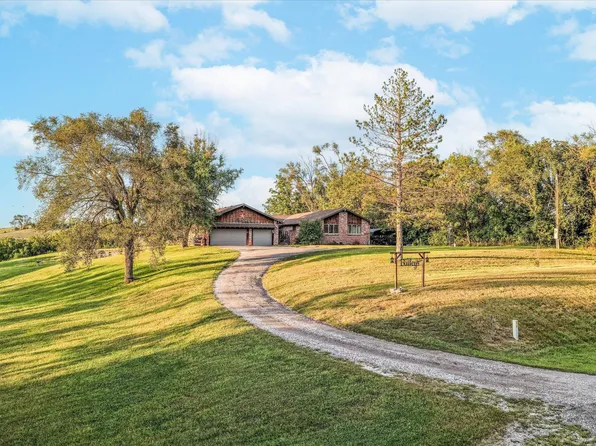 2377 Shea De Lane Dr, Missouri Valley, IA 51555