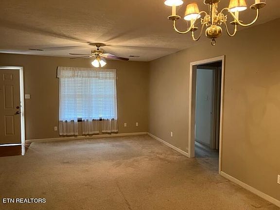 3rd image of 8119 Jeanie Ln