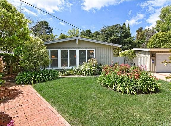2nd image of 27643 Conestoga Dr