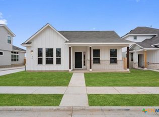 132 Condesa St, Kyle, TX 78640