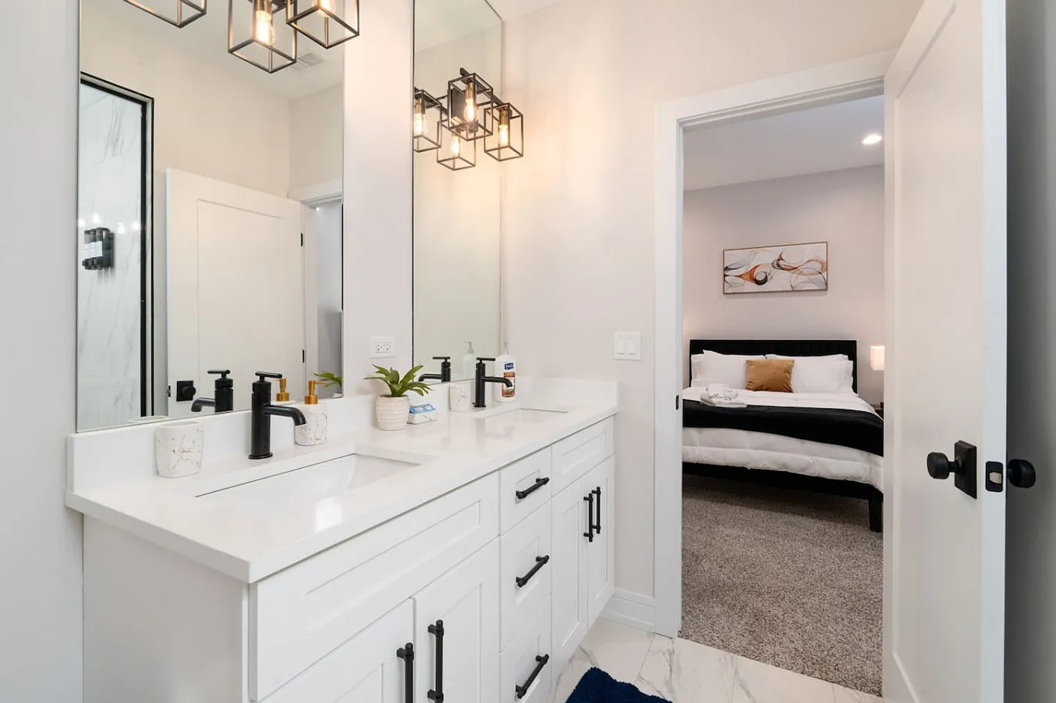3 bed, 2.0 bath, 1614 sqft, $3,277 — Photo 4