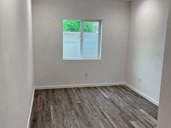 5th image of 5411 Willis Ave