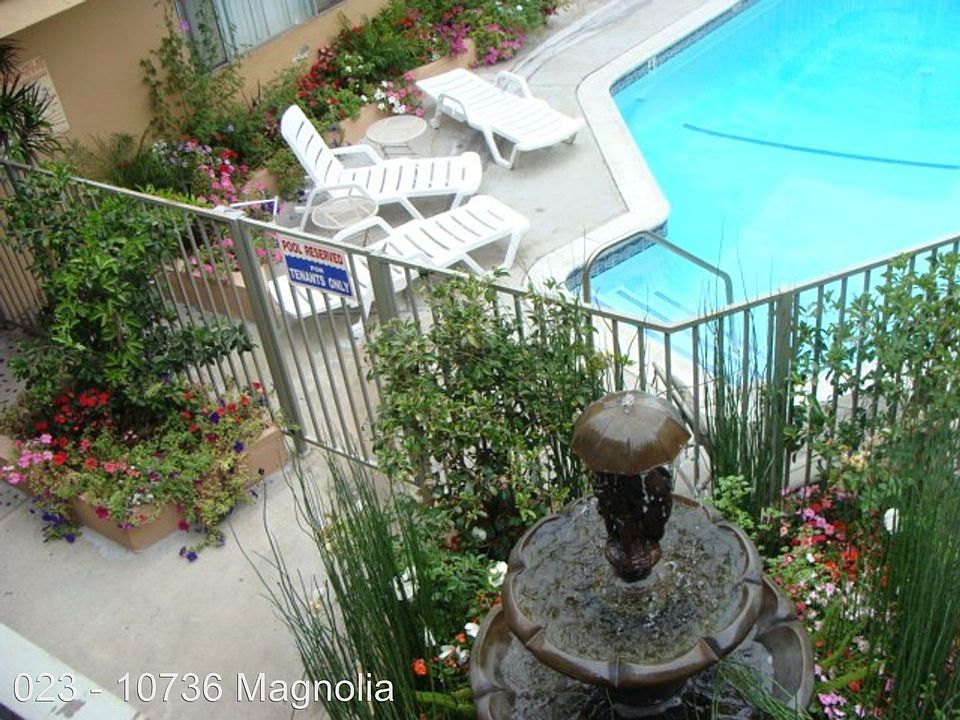 1st image of 10736 Magnolia Blvd APT 21