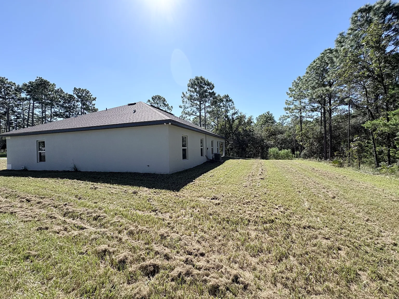 4 bed, 2286 sqft, $2,100 — Photo 4