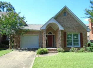 8 Parkplace Ct, Dothan, AL 36301