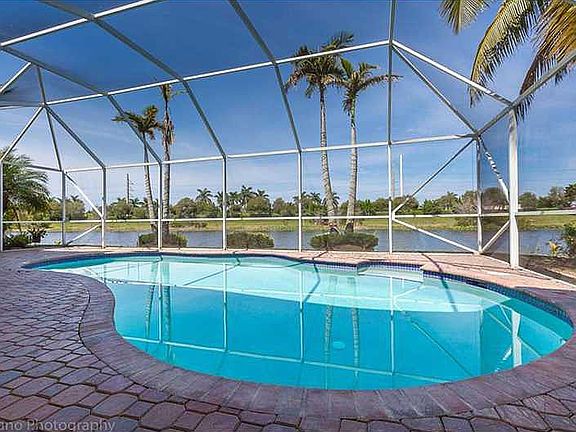 3rd image of 1378 Victoria Isle Drive