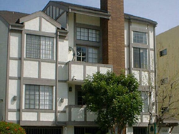2nd image of 1254 S Saltair Ave APT 104