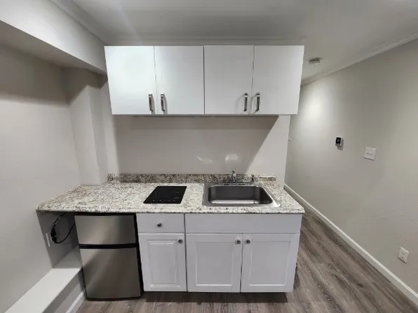 871 Green Ave, San Bruno, CA 94066