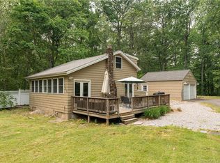 300 Shore Dr, Guilford, CT 06437
