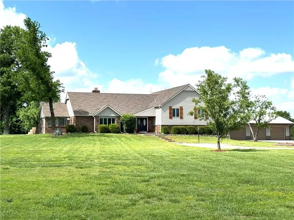1358 26000th Rd, Parsons, KS 67357