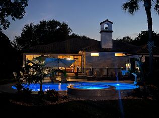 1 Castle Hill Way, Sewalls Pt, FL 34996