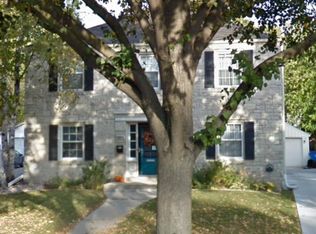 5014 N Bay Ridge Ave, Whitefish Bay, WI 53217