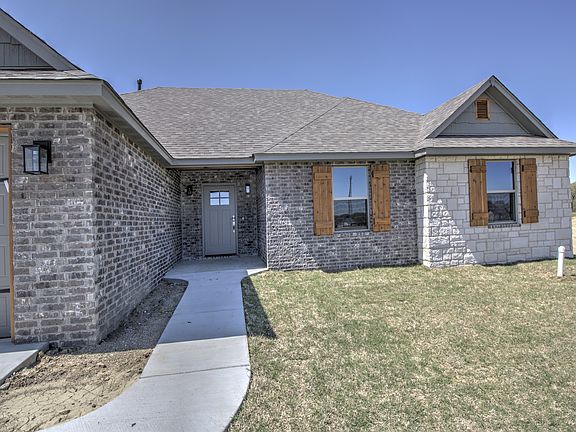 2nd image of 3056 Hilltop Dr
