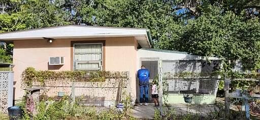 2nd image of 1071 Florida Avenue
