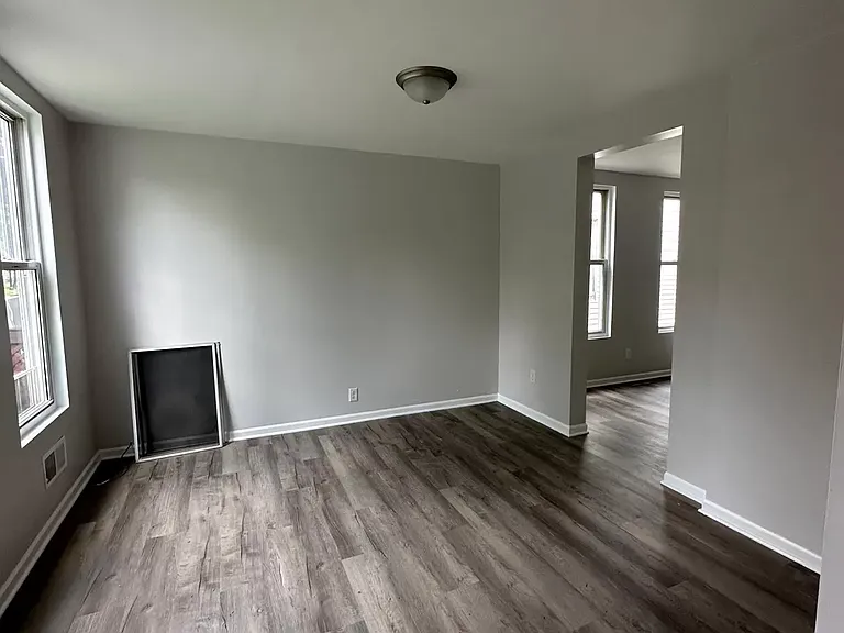 812 Wall St #1 — Photo 2