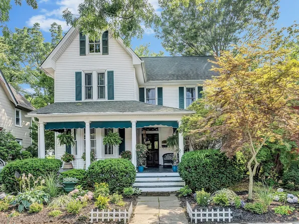 17 Virginia Ave, Manasquan, NJ 08736