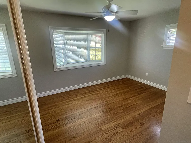 2119 Missouri St — Photo 14