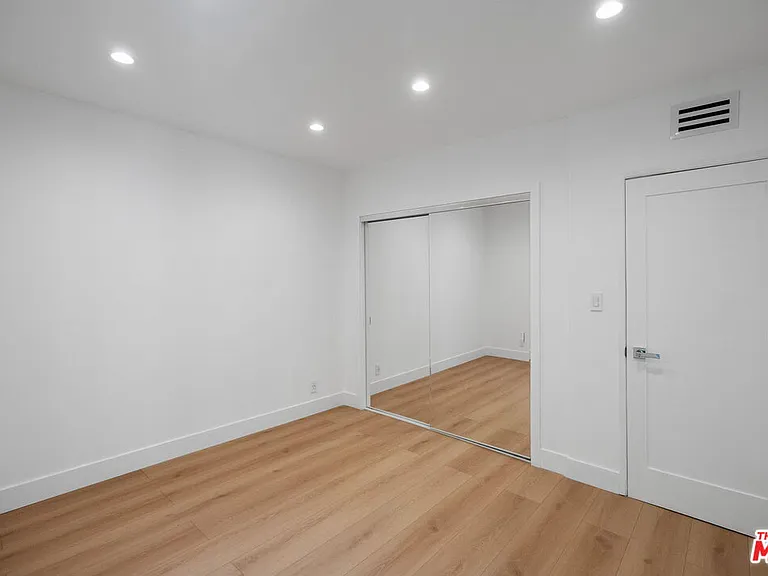 4807 Woodley Ave #309 — Photo 22
