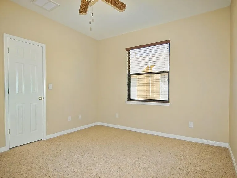 8601 Furness Dr #B — Photo 12