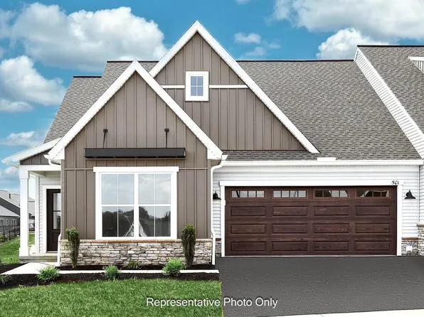 525 Stone Gate Blvd, Annville, PA 17003