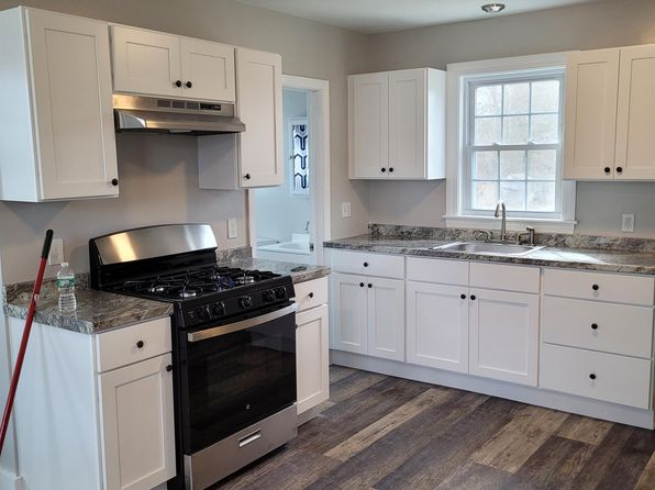 109 Bridge St #1