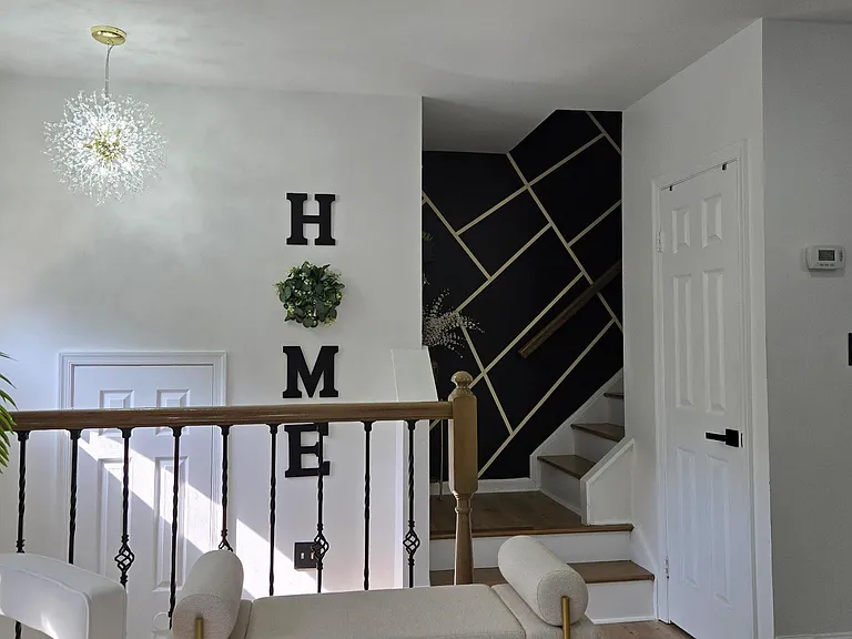 1421 Bluemont Ct — Photo 3