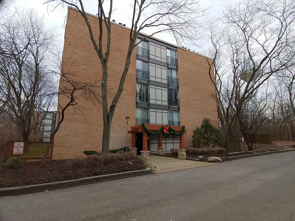 1st image of 5800 Oakwood Dr Unit 5L