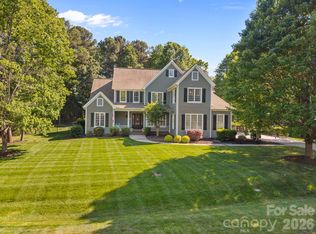 107 Spears Creek Dr, Mooresville, NC 28117