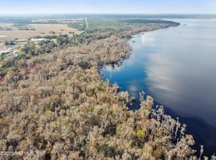 106 Union Ave, Crescent City, FL 32112