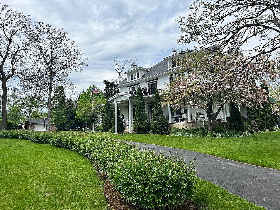 2nd image of 266 Middle Spring Rd
