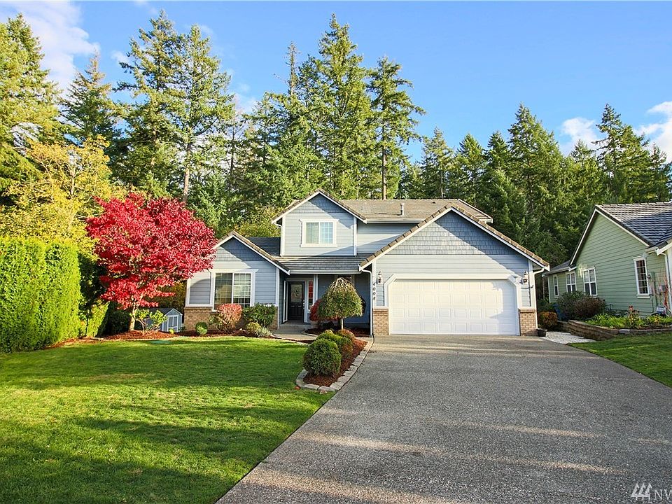 1st image of 4008 Campus Green Dr NE