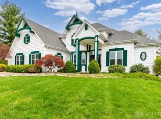 5770 Chapel Heights Ln, Cincinnati, OH 45247