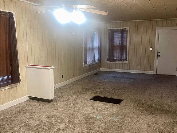 3rd image of 208 S College Ave E