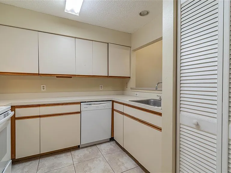 2333 Feather Sound Dr #B101 — Photo 9