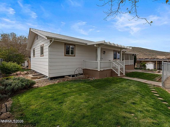 2nd image of 3692 Summer Hill Dr