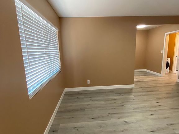 3rd image of 3711 S Normandie Ave #6