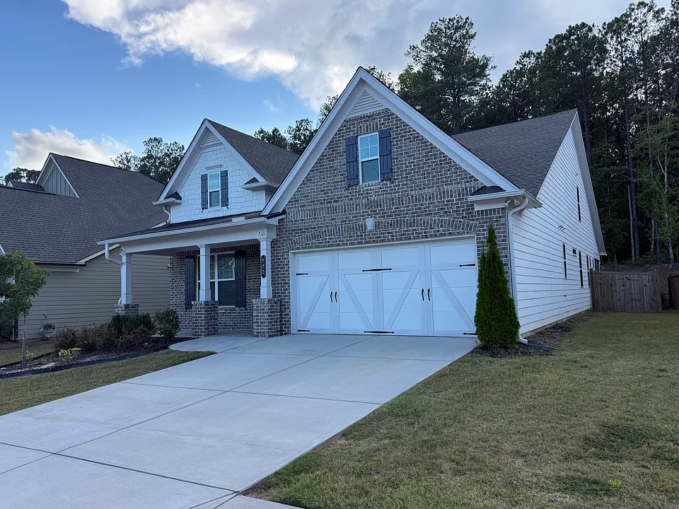 160 Amherst Way