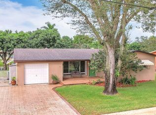 8959 SW 52nd Pl, Cooper City, FL 33328