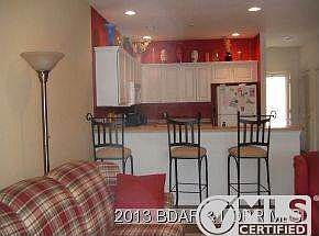 Light and Bright Kitchen