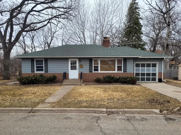 610 Maple St, Alexandria, MN 56308