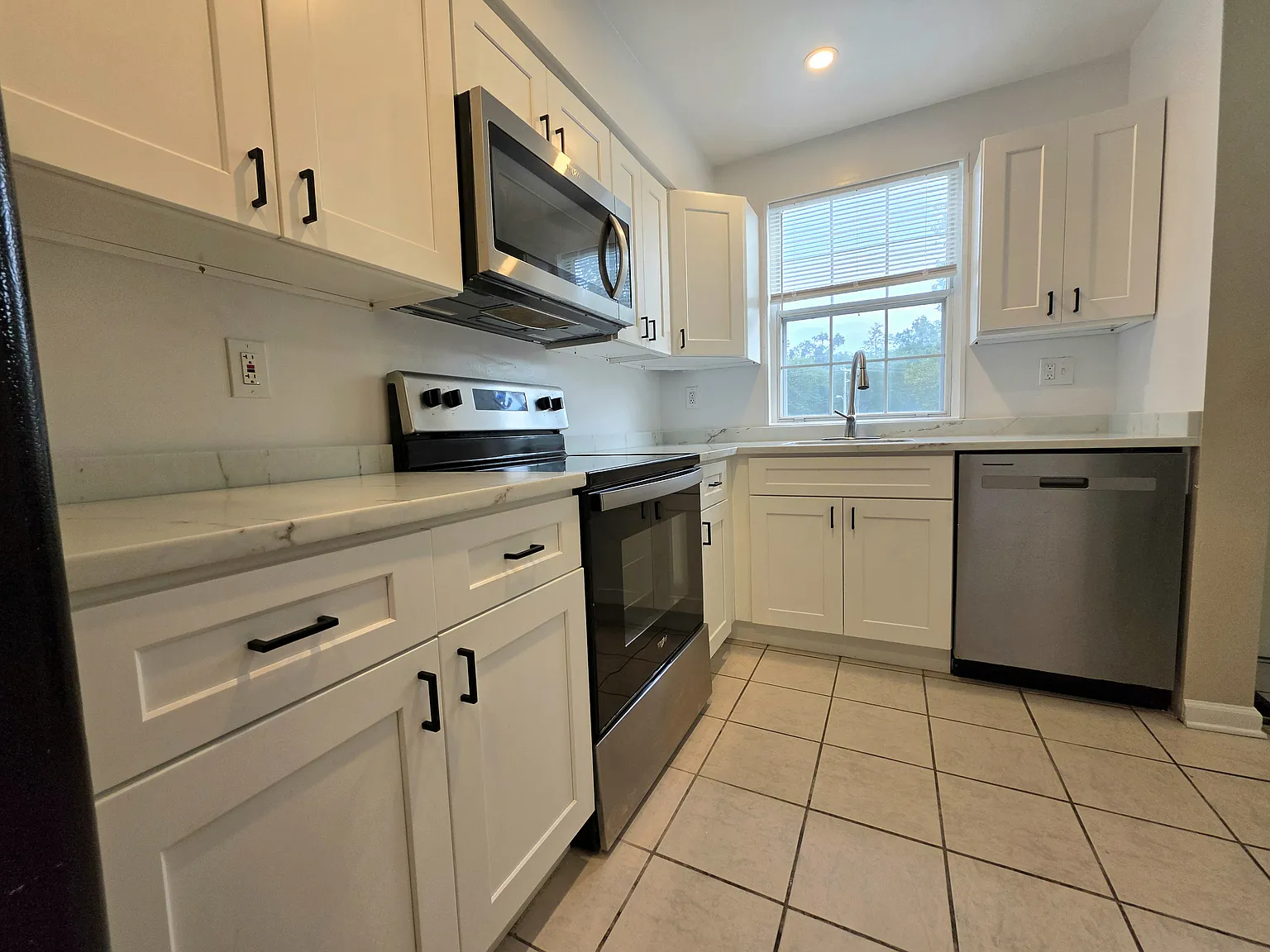 28 Ritters Ridge Ct — Photo 3