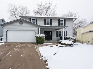 1203 Colby Dr, Saint Peters, MO