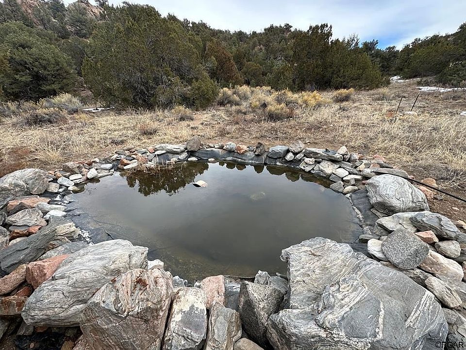 1st image of 2501 Meadowdale Ln