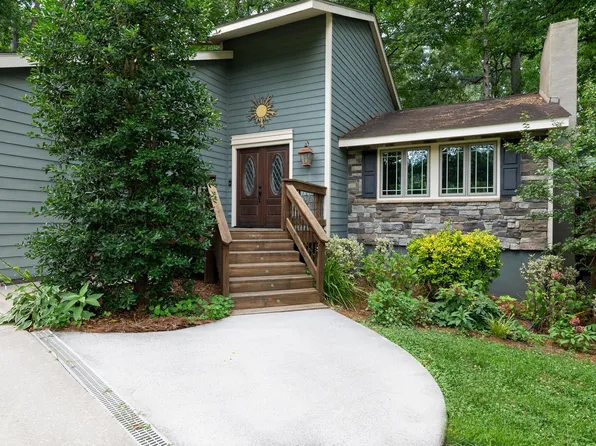 6601 Hidden Pond Rd, Wendell, NC 27591