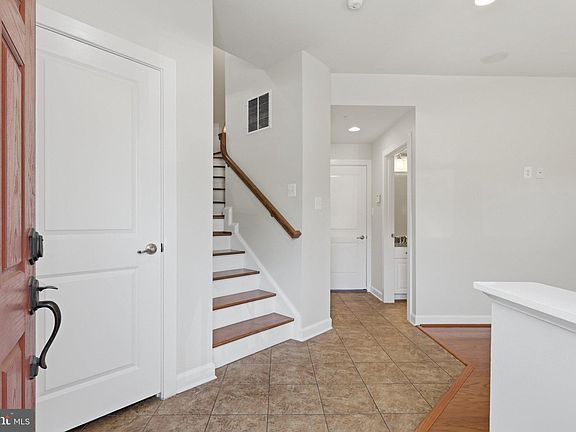 4th image of 3589 Katherine Way