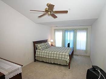5th image of 14 Castle Garden Ct