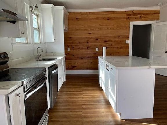 5th image of 1011 Hancock St