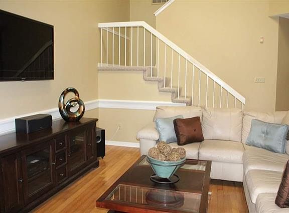 2nd image of 71 Lake Lynn Dr #71