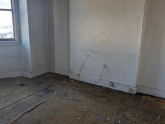 5th image of 4819 N 15th St