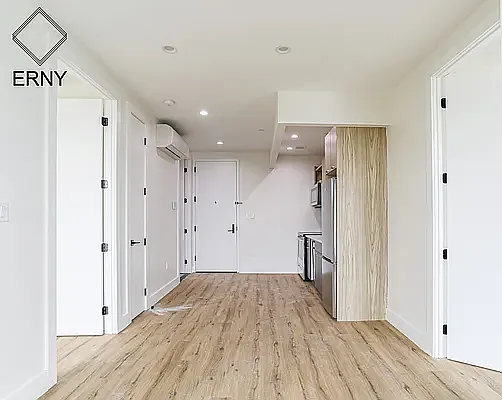 3421 Glenwood Road — Photo 3